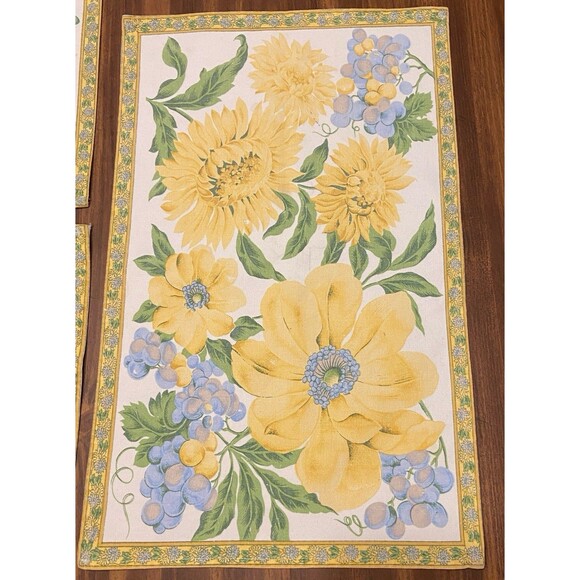 4 Butter Yellow and Blue Floral Grapes Placemats Cloth Great Condition Cottage - Picture 9 of 9